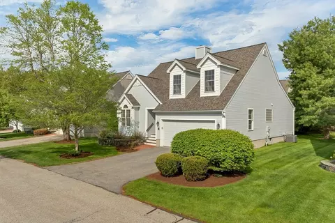 20 Hampton Mdws #20, Hampton, NH 03842