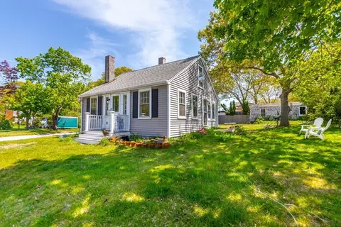 Exterior - 26 Wilson Ave, Bourne, MA 02532 photo 2 of 7
