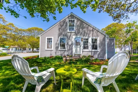 26 Wilson Ave, Bourne, MA 02532