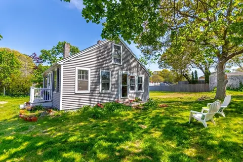 Exterior - 26 Wilson Ave, Bourne, MA 02532 photo 5 of 7