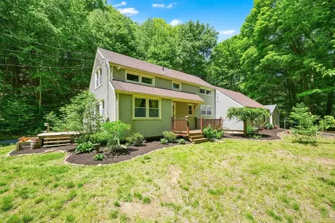 567 Loomis St, Westfield, MA 01085