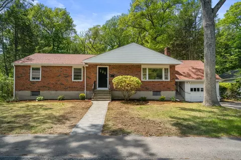 10 Roberta Rd, Sharon, MA 02067