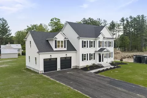10 Demi Way, Taunton, MA 02718