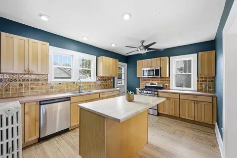 Kitchen - 9 Texel Dr, Springfield, MA 01108 photo 1 of 4