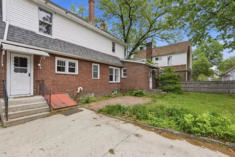 Exterior - 9 Texel Dr, Springfield, MA 01108 photo 5 of 5