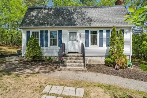 Exterior - 90 Comet, Methuen, MA 01844 photo 1 of 6