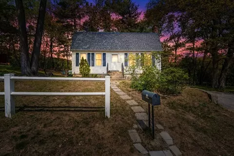 Exterior - 90 Comet, Methuen, MA 01844 photo 2 of 6