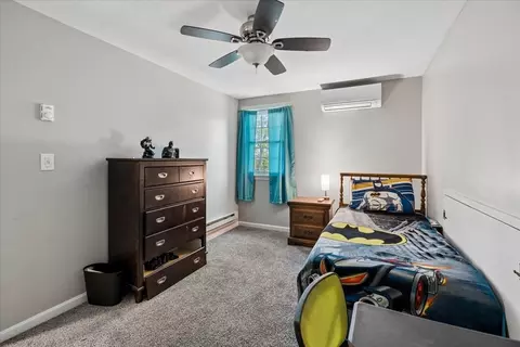 Bedroom - 90 Comet, Methuen, MA 01844 photo 6 of 7