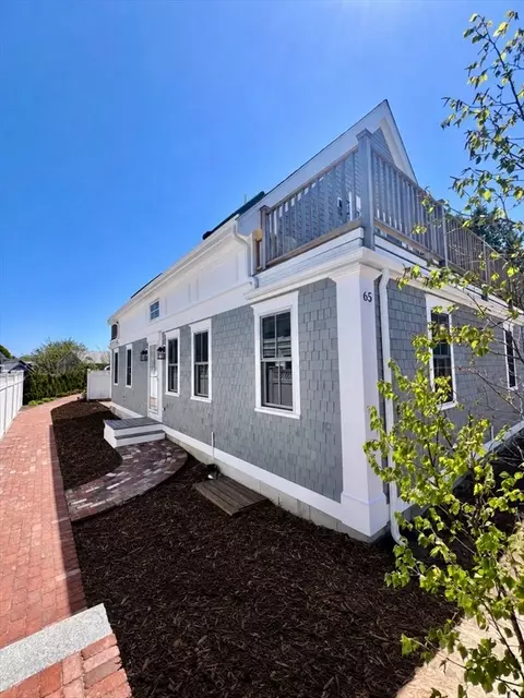 65 Franklin St #AB, Provincetown, MA 02657