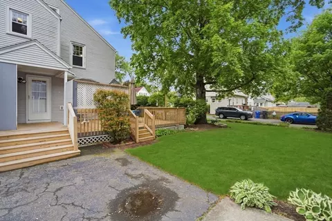 20 Athol St, Springfield, MA 01107 photo 38