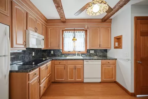 20 Athol St, Springfield, MA 01107 photo 18