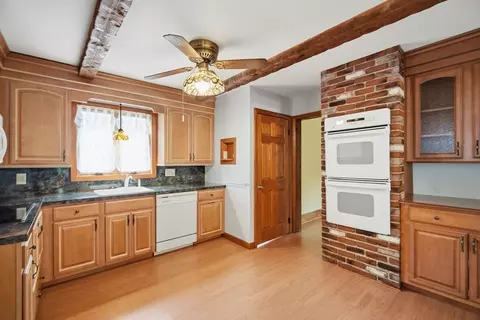 20 Athol St, Springfield, MA 01107 photo 15