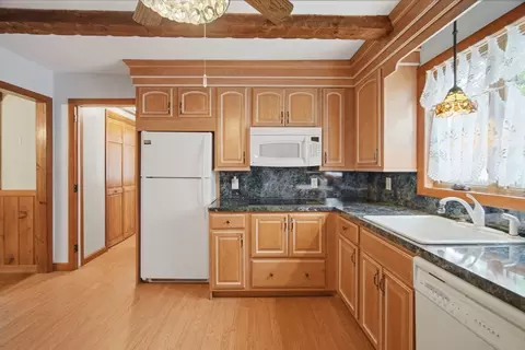20 Athol St, Springfield, MA 01107 photo 17