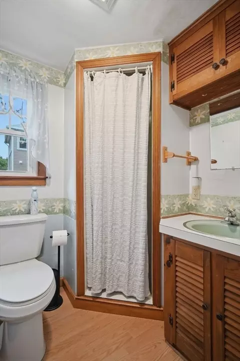20 Athol St, Springfield, MA 01107 photo 22