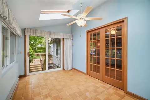 20 Athol St, Springfield, MA 01107 photo 8