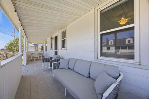 Exterior - 10 W St, Hull, MA 02045 photo 2 of 8