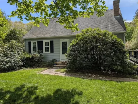 314 Stafford St, Charlton, MA 01507