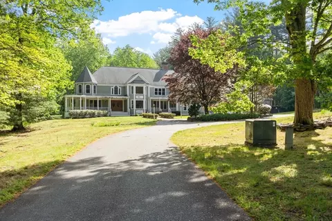 12 Kennedy Ln, Acton, MA 01720