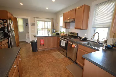 35-37 Thorndike St, Beverly, MA 01915 photo 3