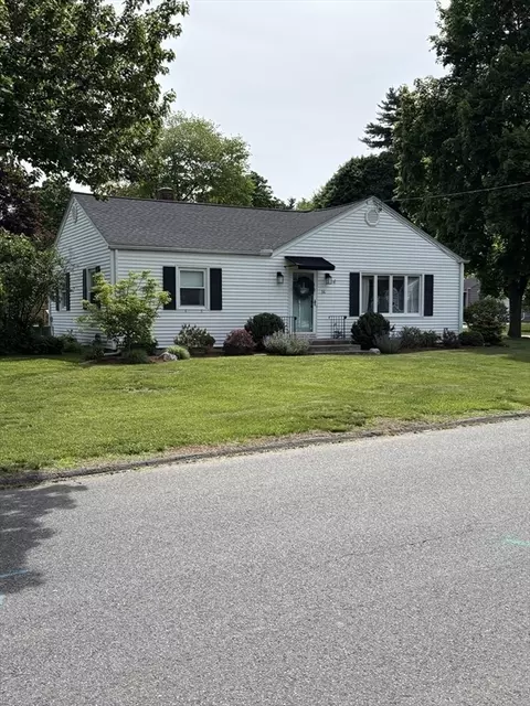 51 John St, East Longmeadow, MA 01028