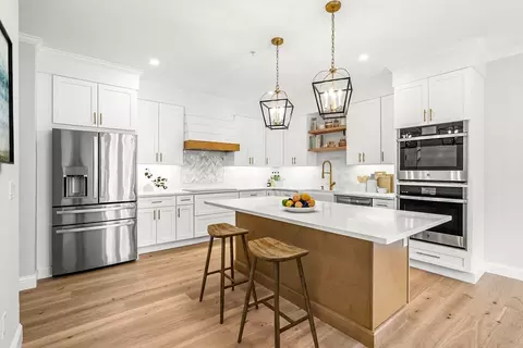 13 Whitman Cir #13, Bellingham, MA 02019