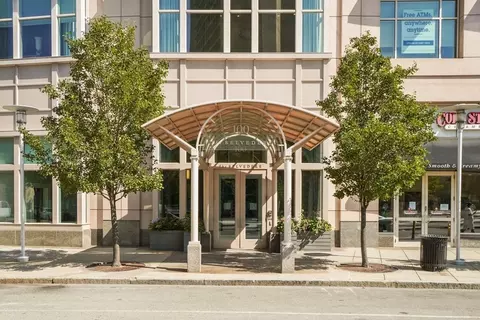 100 Belvidere St #4C, Boston, MA 02116
