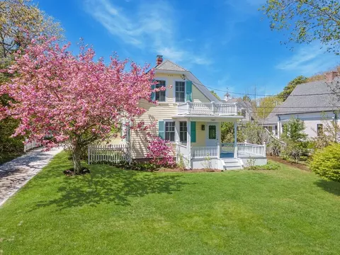 1089 Main St, Cotuit, MA 02635 photo 2