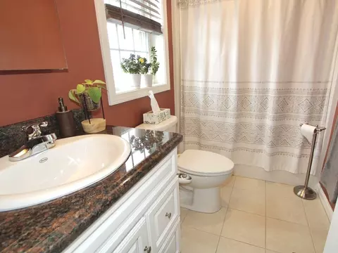 36 Bittersweet Blvd, Worcester, MA 01607 photo 12