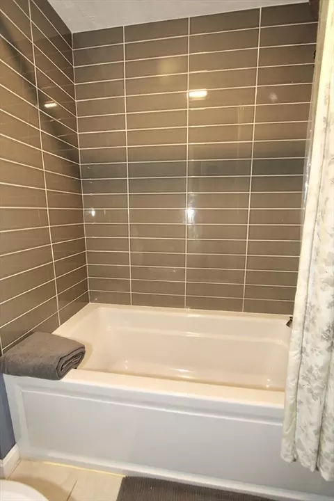 36 Bittersweet Blvd, Worcester, MA 01607 photo 16
