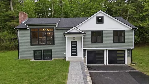 11 Bromfield Rd, Acton, MA 01720