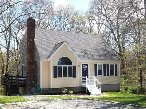 171 Wheeler Rd, Mashpee, MA 02649