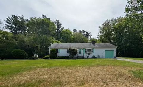 7 Birchwood Dr, Webster, MA 01570