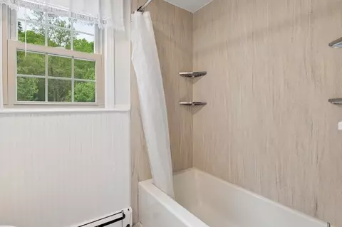 Bath - 80 Webster St, Douglas, MA 01516 photo 2 of 5