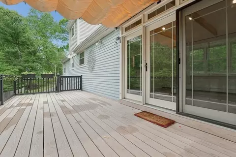 Exterior - 80 Webster St, Douglas, MA 01516 photo 4 of 9