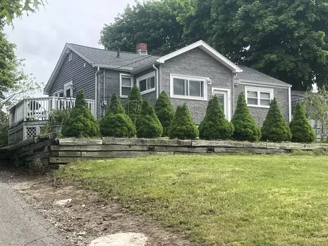 3 Phillips Ave, Saugus, MA 01906