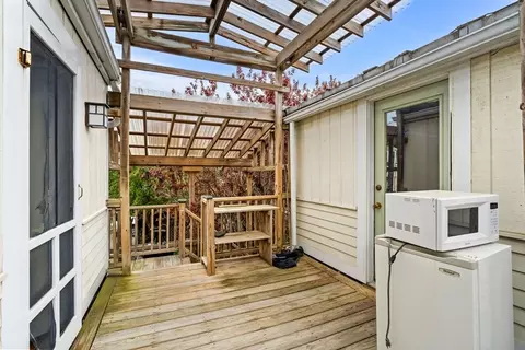 Exterior - 53 Western Ave, Gloucester, MA 01930 photo 5 of 6