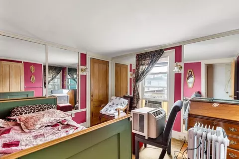 Bedroom - 53 Western Ave, Gloucester, MA 01930 photo 5 of 8