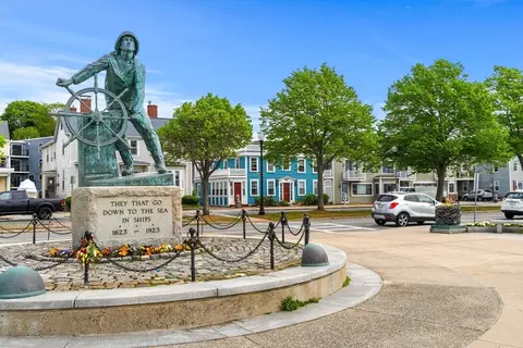 53-55 Western Ave, Gloucester, MA 01930