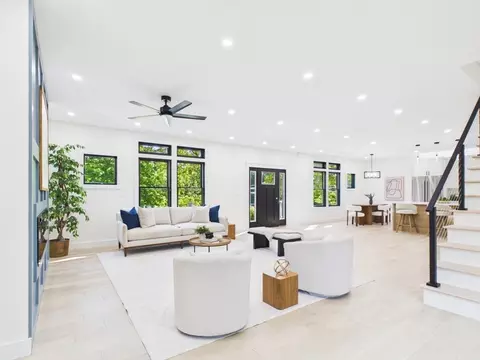 Living - 98 Evans Rd, Marblehead, MA 01945 photo 3 of 5