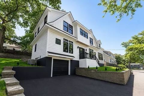 Exterior - 98 Evans Rd, Marblehead, MA 01945 photo 3 of 4