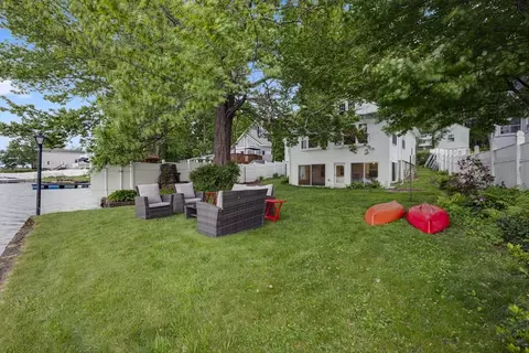 5 12 W Sutton Rd, Sutton, MA 01590
