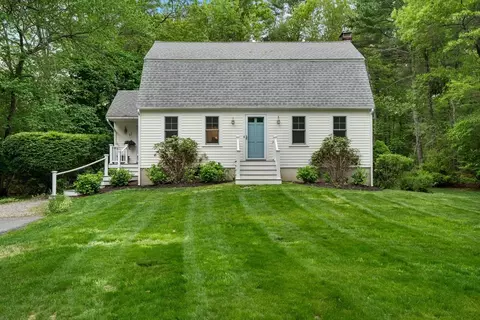 216 Autumn Ave, Duxbury, MA 02332