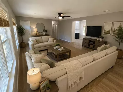 915 Bradley Rd, Springfield, MA 01109 photo 10