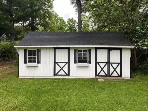 915 Bradley Rd, Springfield, MA 01109 photo 23