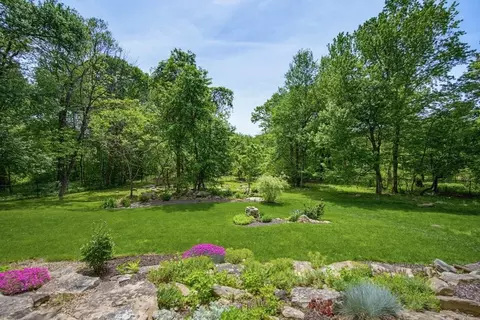 10 Southwick Rd, Sutton, MA 01590 photo 9