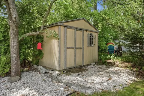 Exterior - 6 Anderson Ave, Worcester, MA 01604 photo 10 of 11