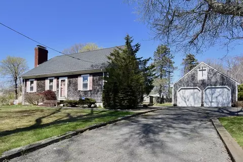 33 Terry Dr, Dartmouth, MA 02748