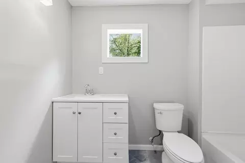 62 Kenyon St, Springfield, MA 01109 photo 19