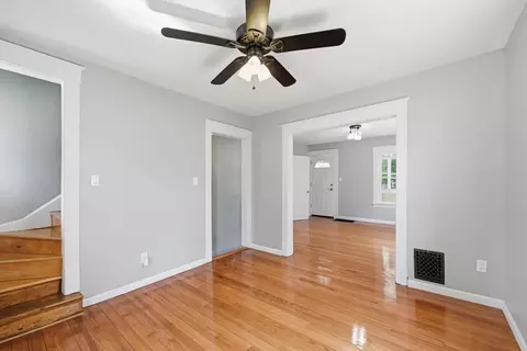62 Kenyon St, Springfield, MA 01109 photo 9