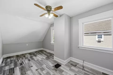 62 Kenyon St, Springfield, MA 01109 photo 17